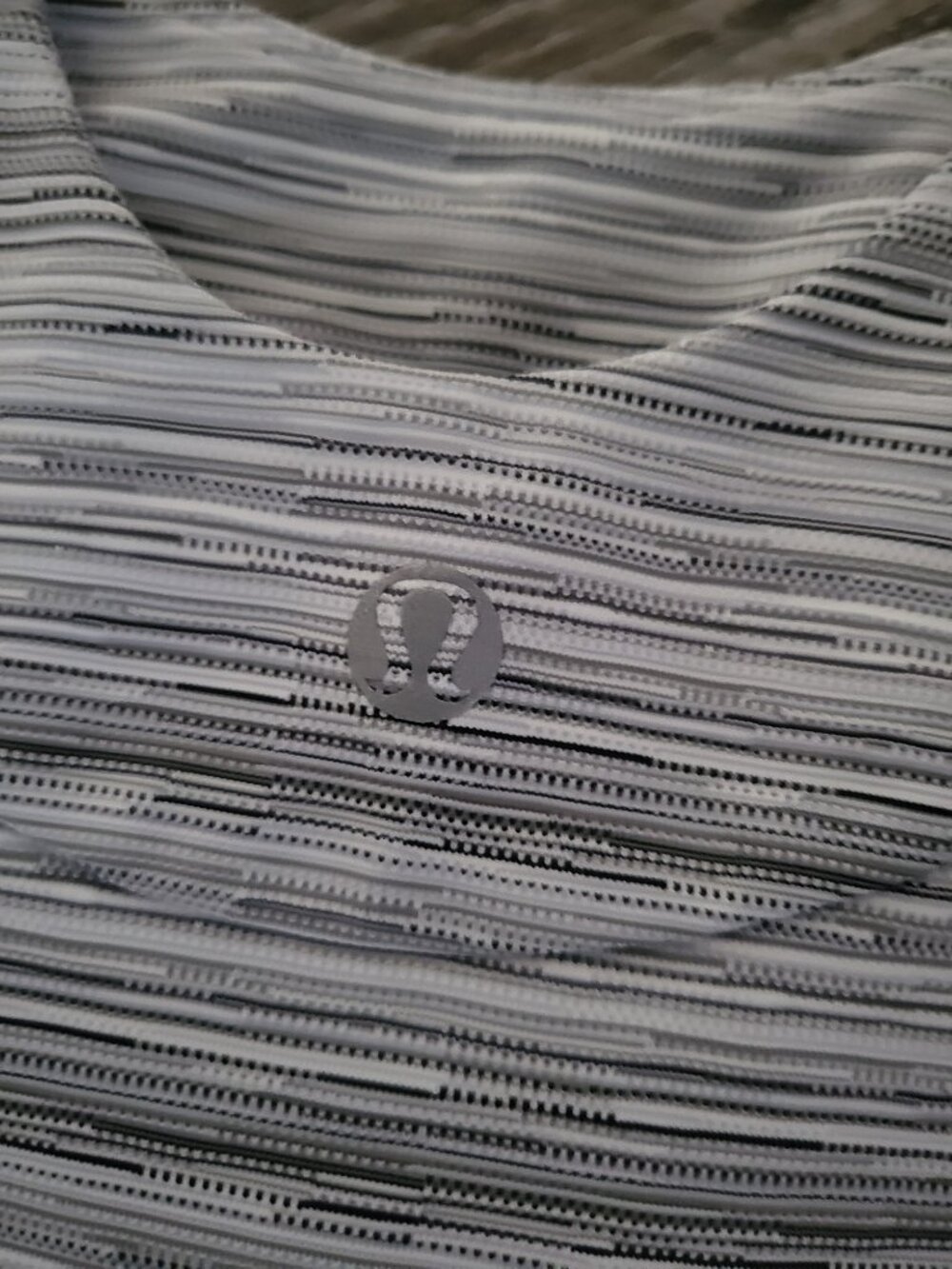 Lululemon Vintage Made in Canada Striped Gray Scoop Neck Tank Size 4 - Picture 3 of 9